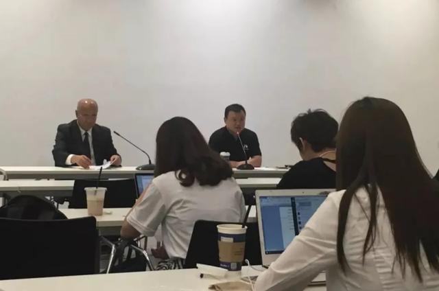 内蒙赤峰人35岁“下海”带瑞幸起死回生PG麻将胡了模拟器瑞幸咖啡CEO郭谨一(图5)