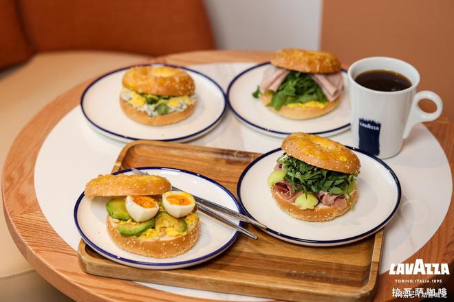 zza落户苏州意式风情与姑苏韵味创新邂逅PG麻将胡了“意大利咖啡巨匠”Lava(图5)